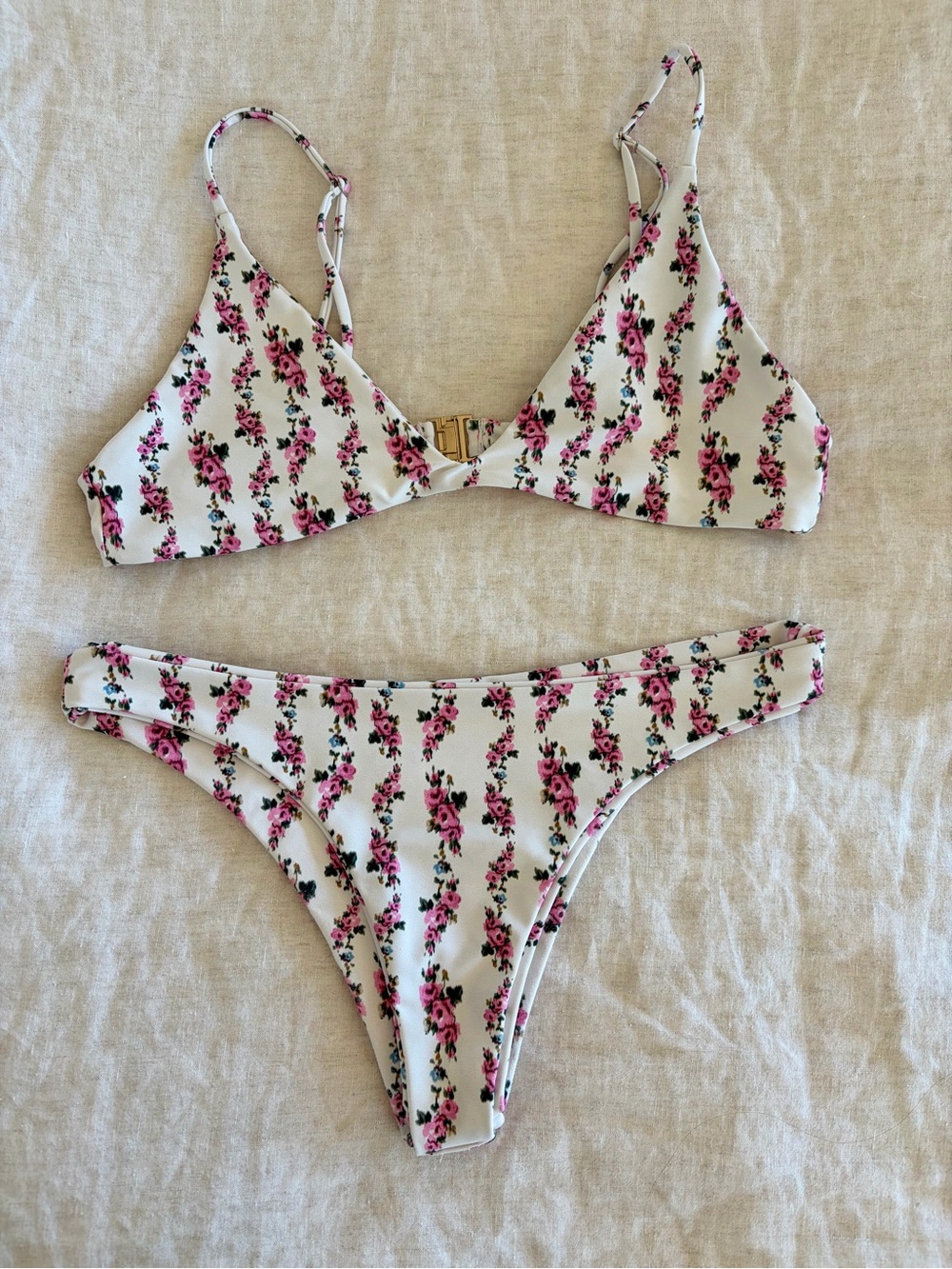 Skatie Floral Pink & White Bikini Top and Bottom Set Size Medium